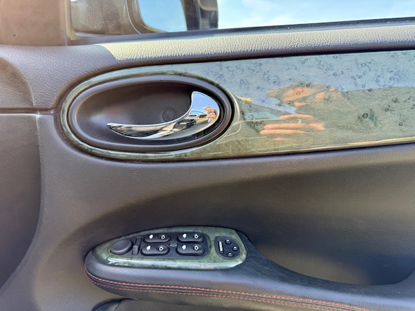 Used Jaguar XJ 2002 for sale - 74492954: Photo 13