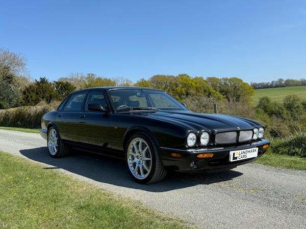 Used Jaguar XJ 2002 for sale - 74492954: Photo 1