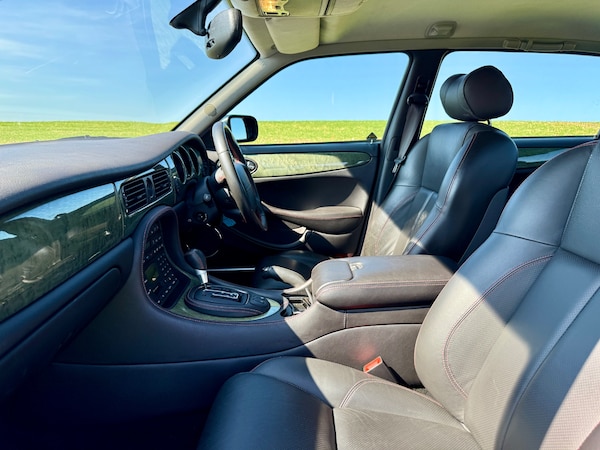 Used Jaguar XJ 2002 for sale - 74492954: Photo 23