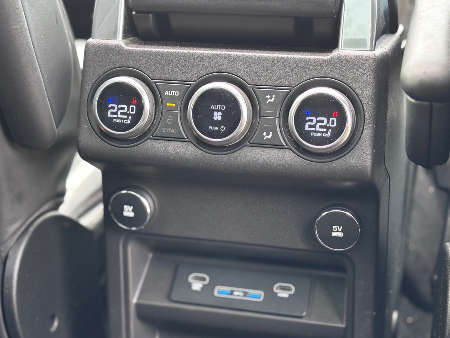 Used Land Rover Discovery 2018 for sale - 77897924: Photo 11