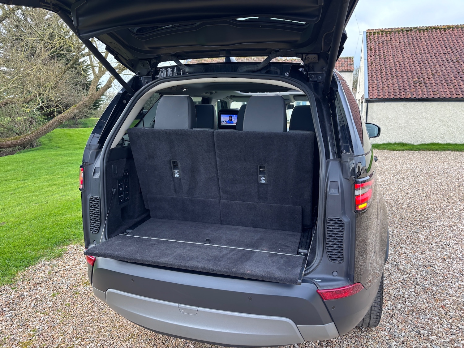 Used Land Rover Discovery 2018 for sale - 77897924: Photo 14