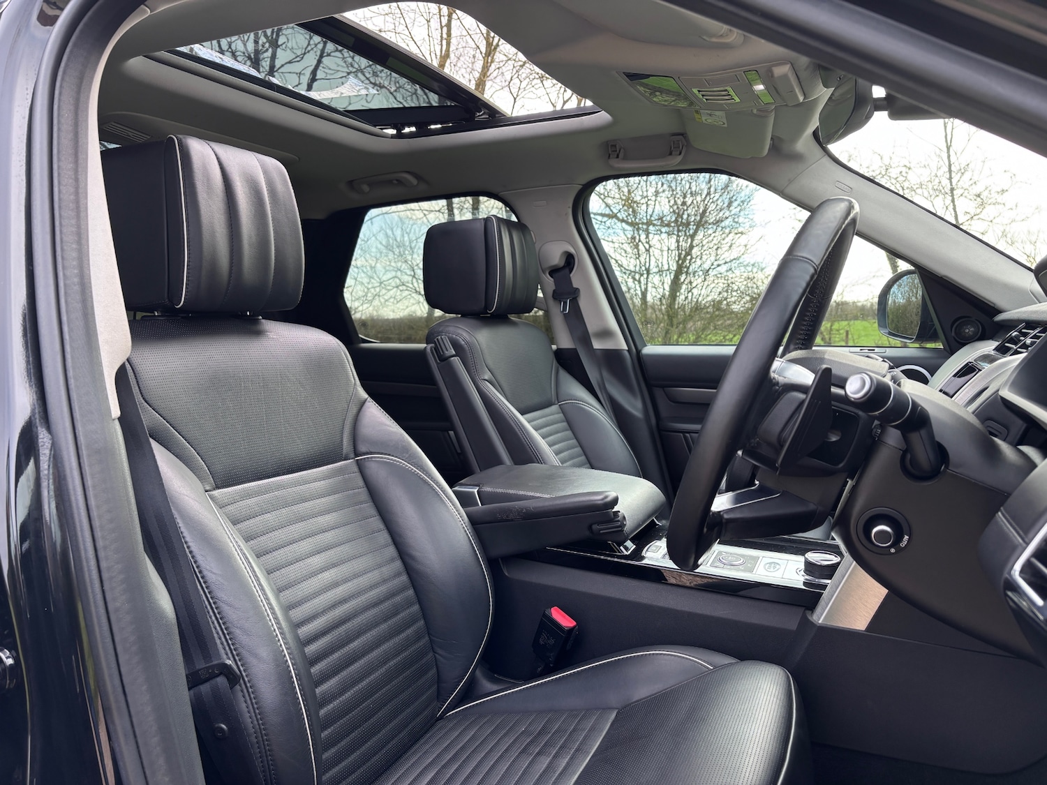 Used Land Rover Discovery 2018 for sale - 77897924: Photo 8