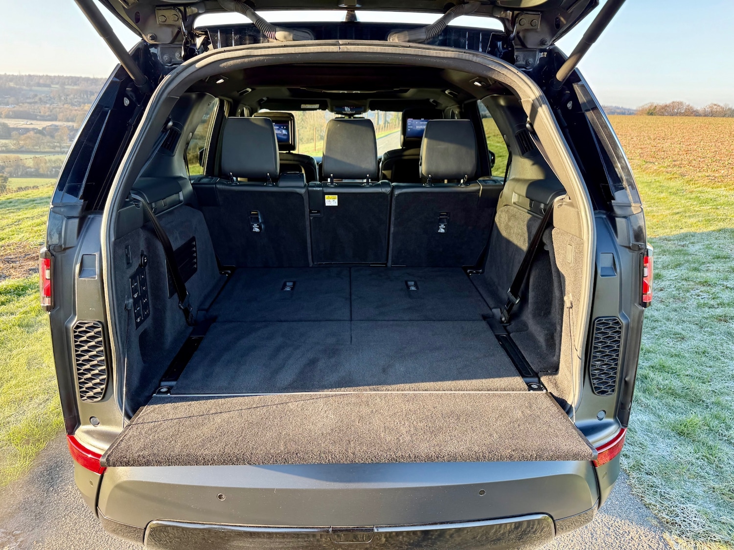 Used Land Rover Discovery 2017 for sale - 76687105: Photo 15