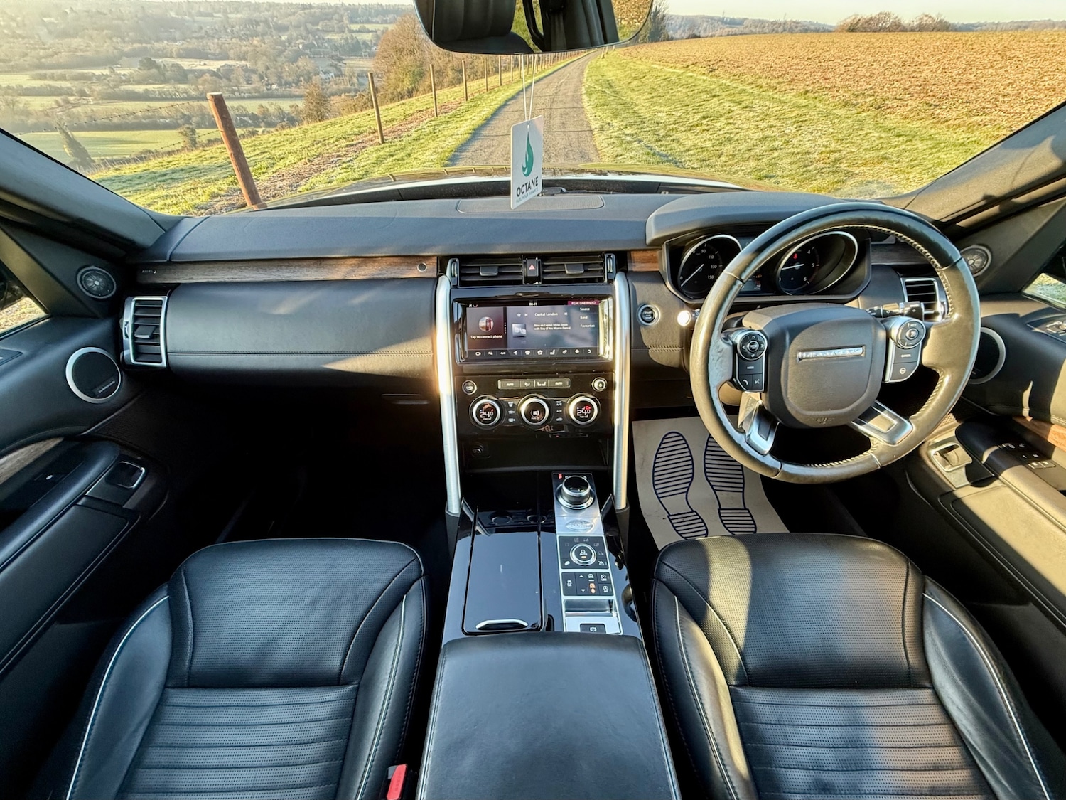 Used Land Rover Discovery 2017 for sale - 76687105: Photo 20