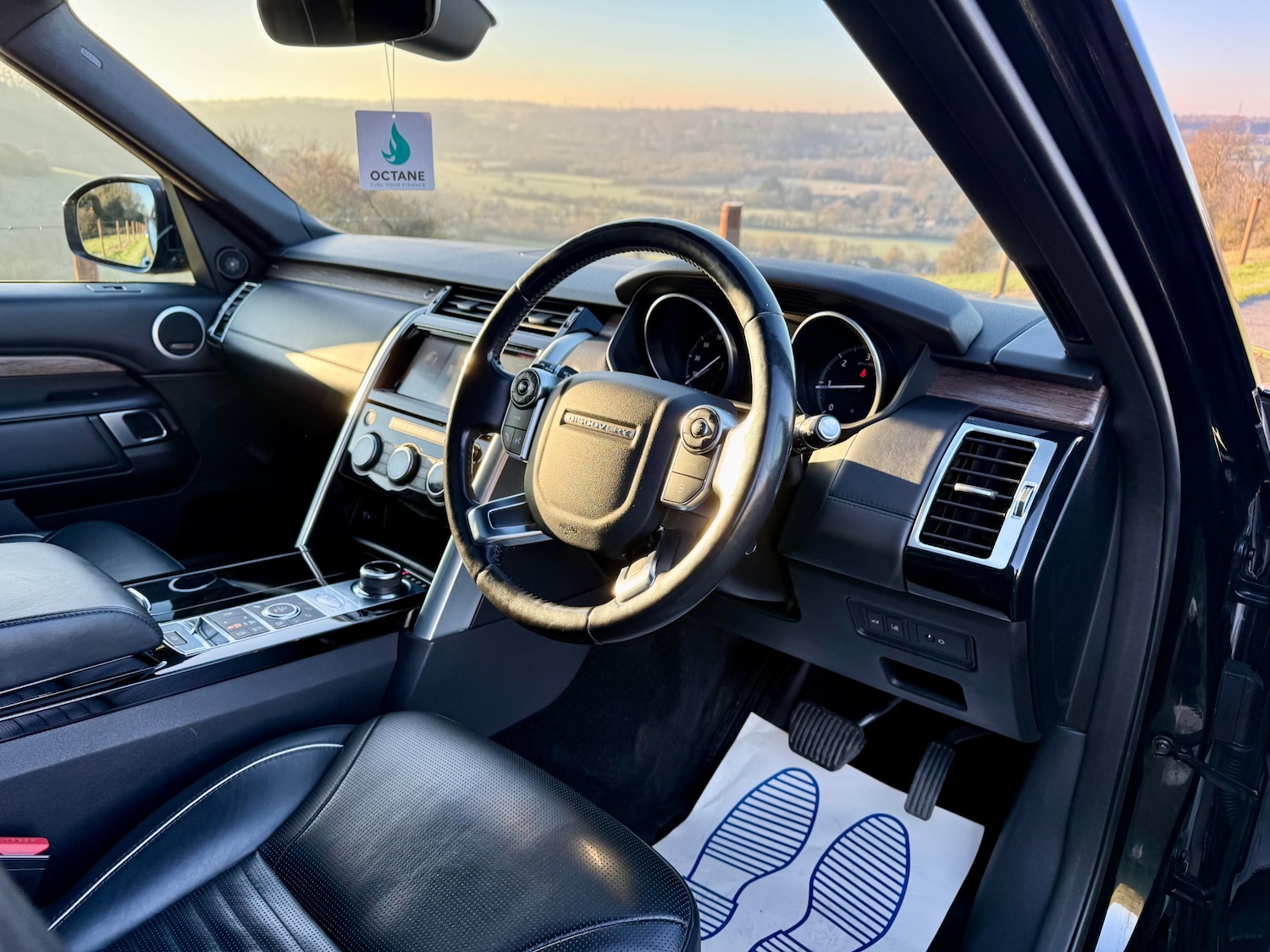 Used Land Rover Discovery 2017 for sale - 76687105: Photo 7