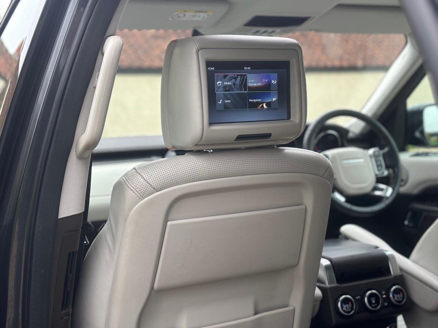 Used Land Rover Discovery 2017 for sale - 77707357: Photo 19