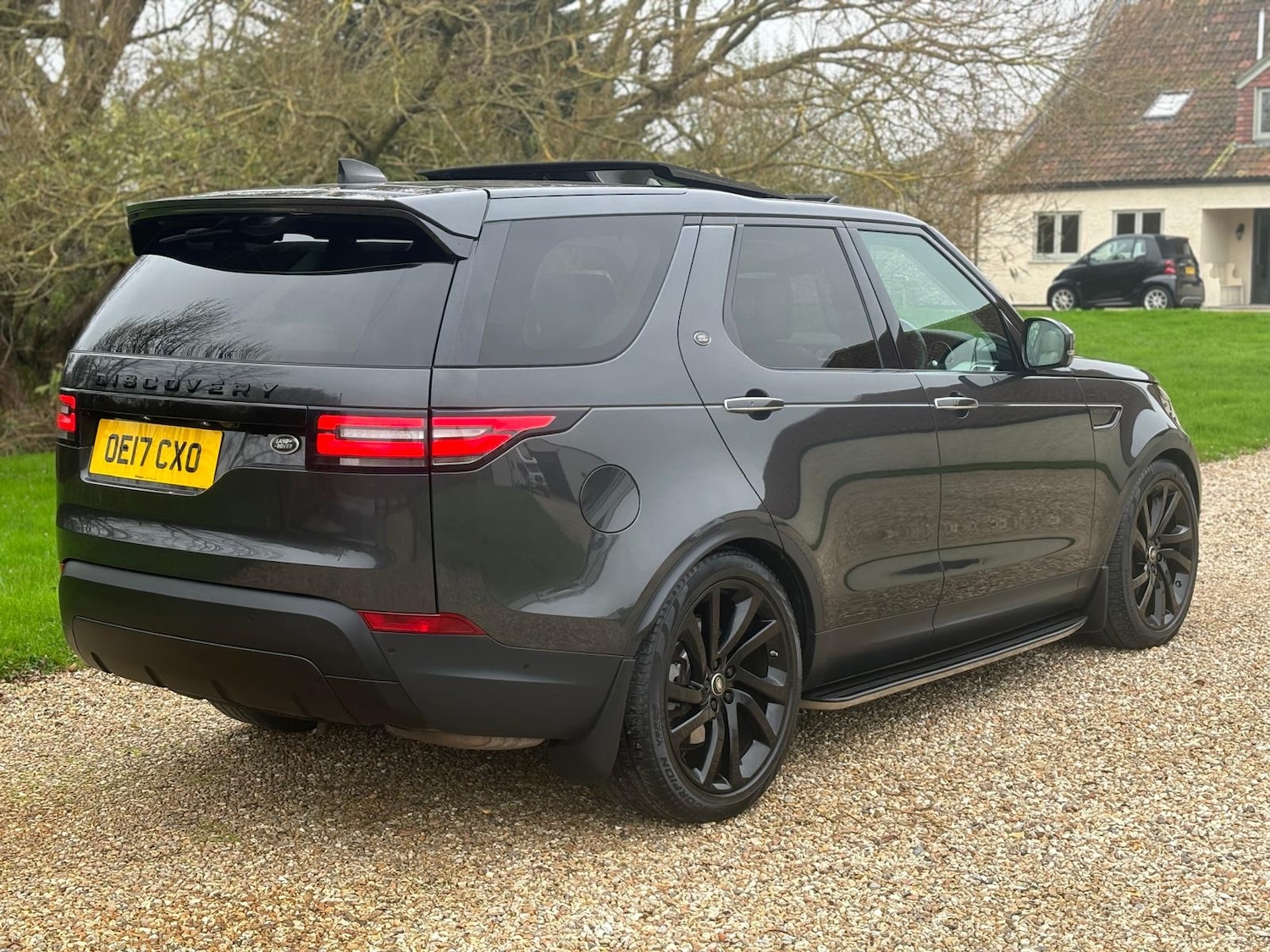 Used Land Rover Discovery 2017 for sale - 77707357: Photo 3