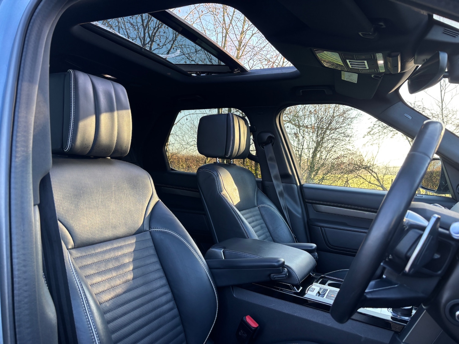 Used Land Rover Discovery 2019 for sale - 76799637: Photo 8