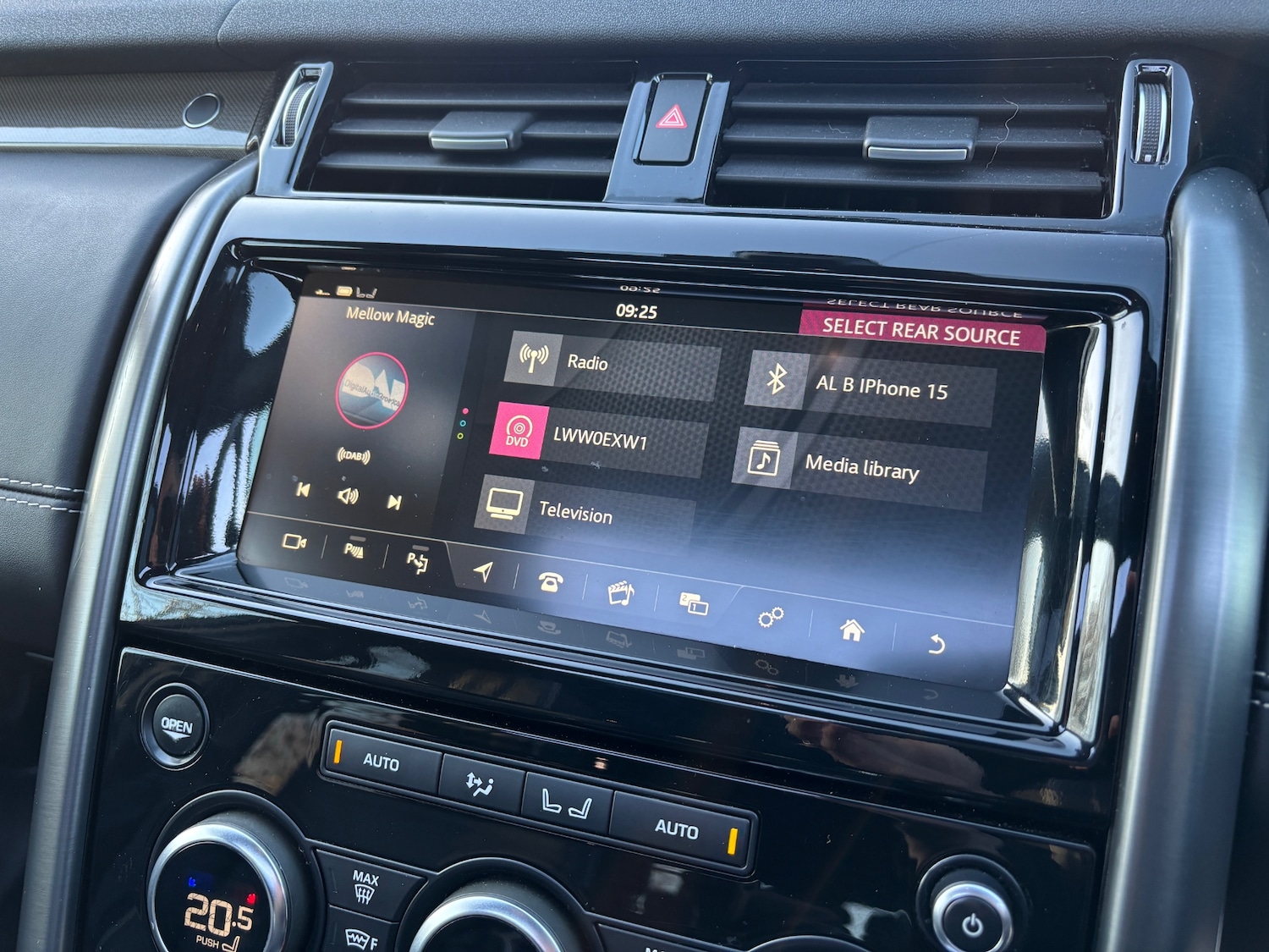 Used Land Rover Discovery 2019 for sale - 76799637: Photo 9