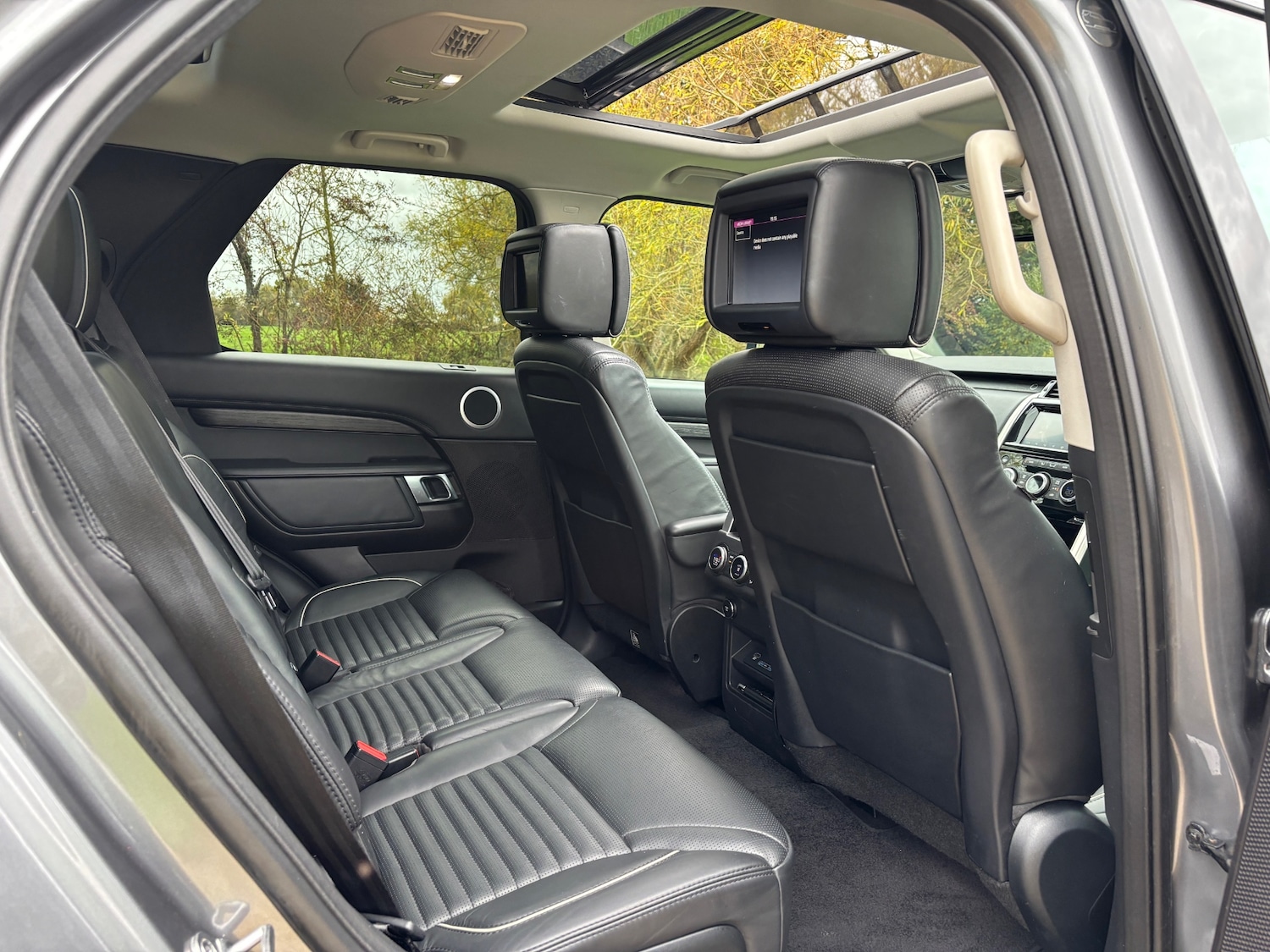 Used Land Rover Discovery 2019 for sale - 76346791: Photo 10