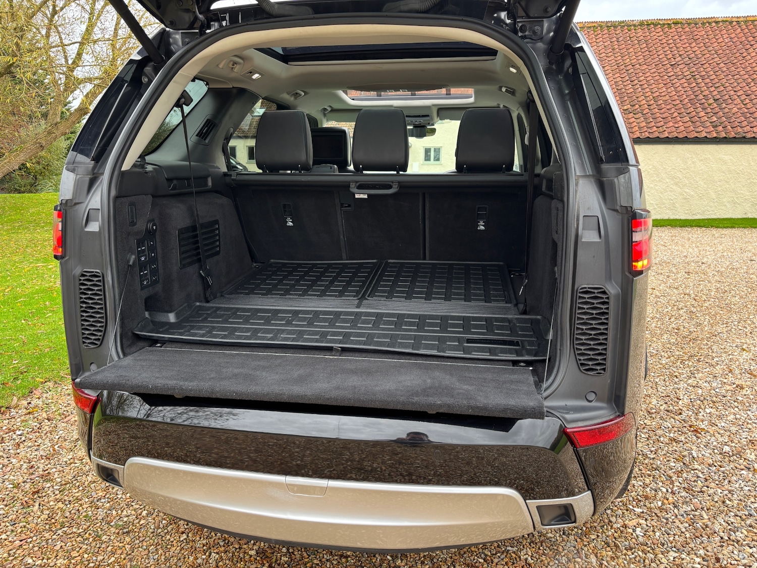 Used Land Rover Discovery 2019 for sale - 76346791: Photo 14