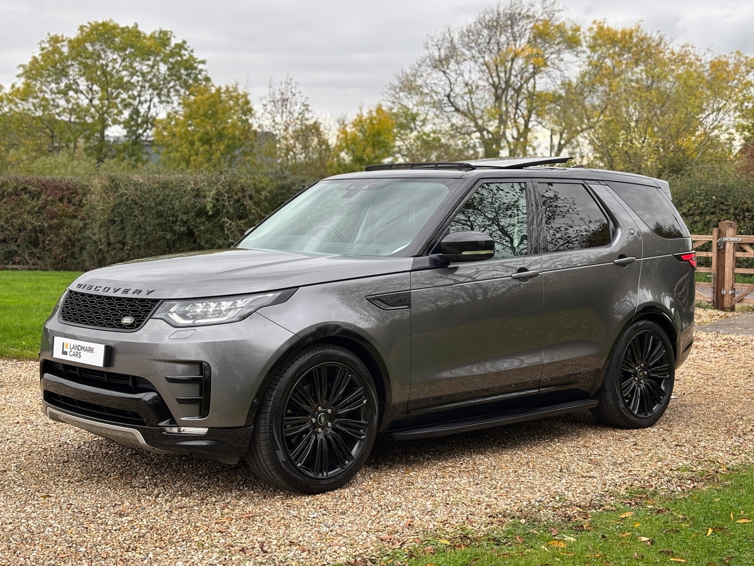 Used Land Rover Discovery 2019 for sale - 76346791: Photo 3