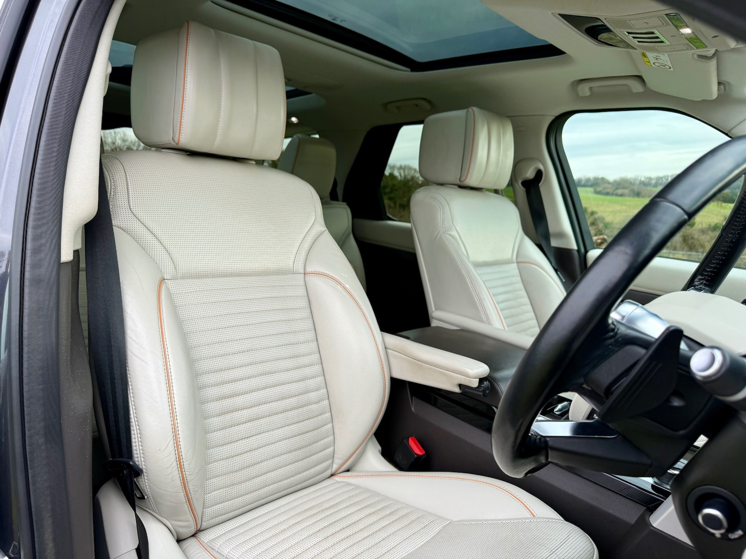 Used Land Rover Discovery 2017 for sale - 77736076: Photo 14