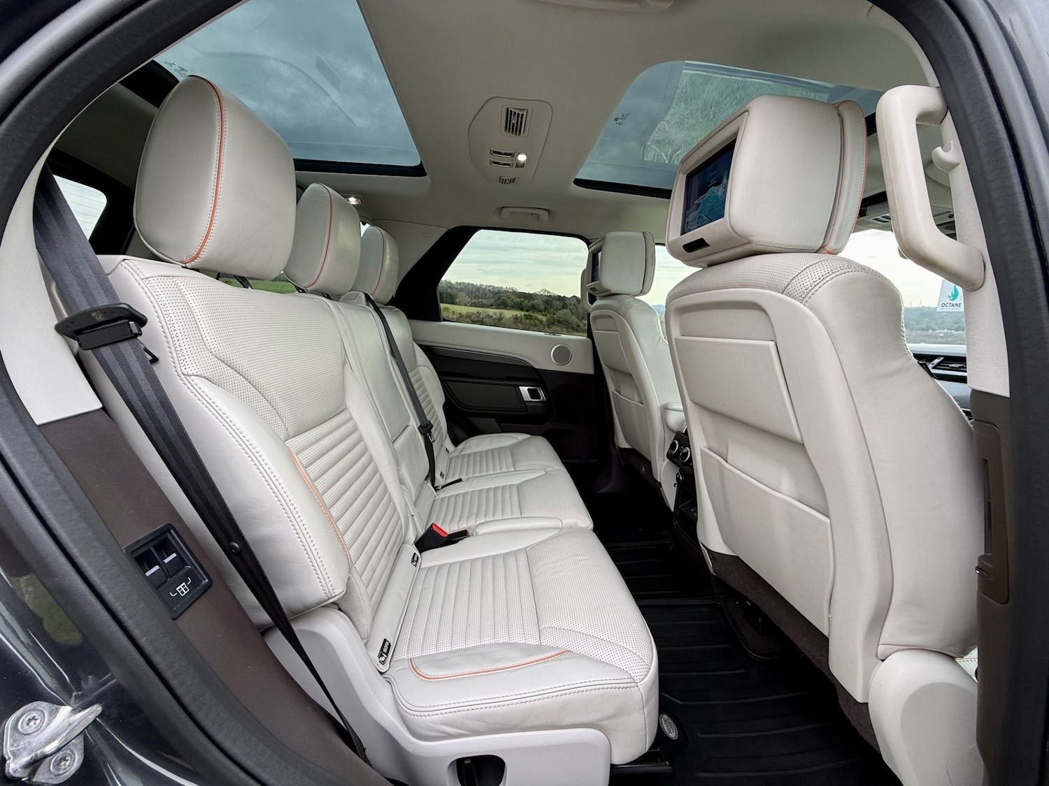 Used Land Rover Discovery 2017 for sale - 77736076: Photo 18