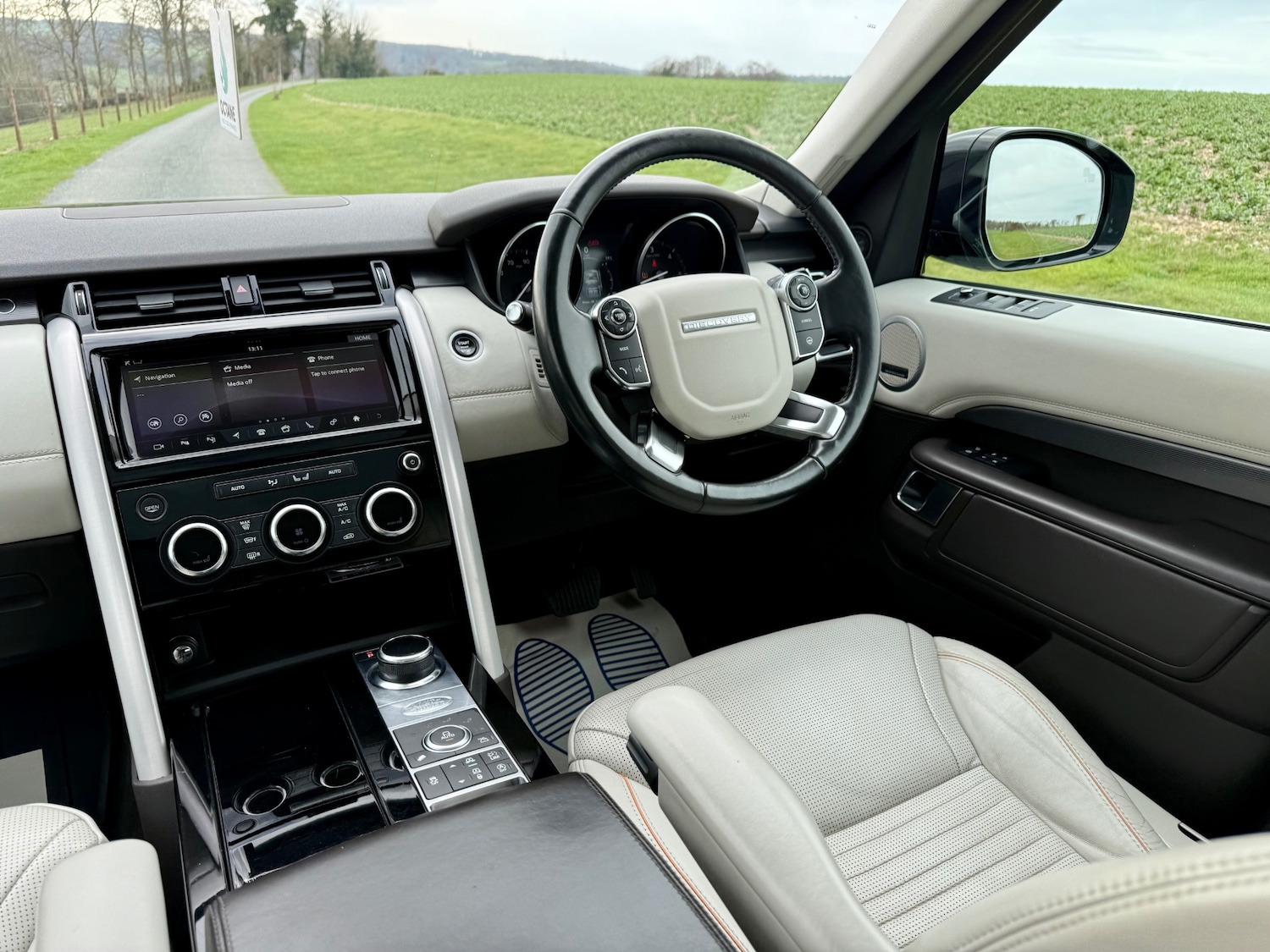 Used Land Rover Discovery 2017 for sale - 77736076: Photo 22