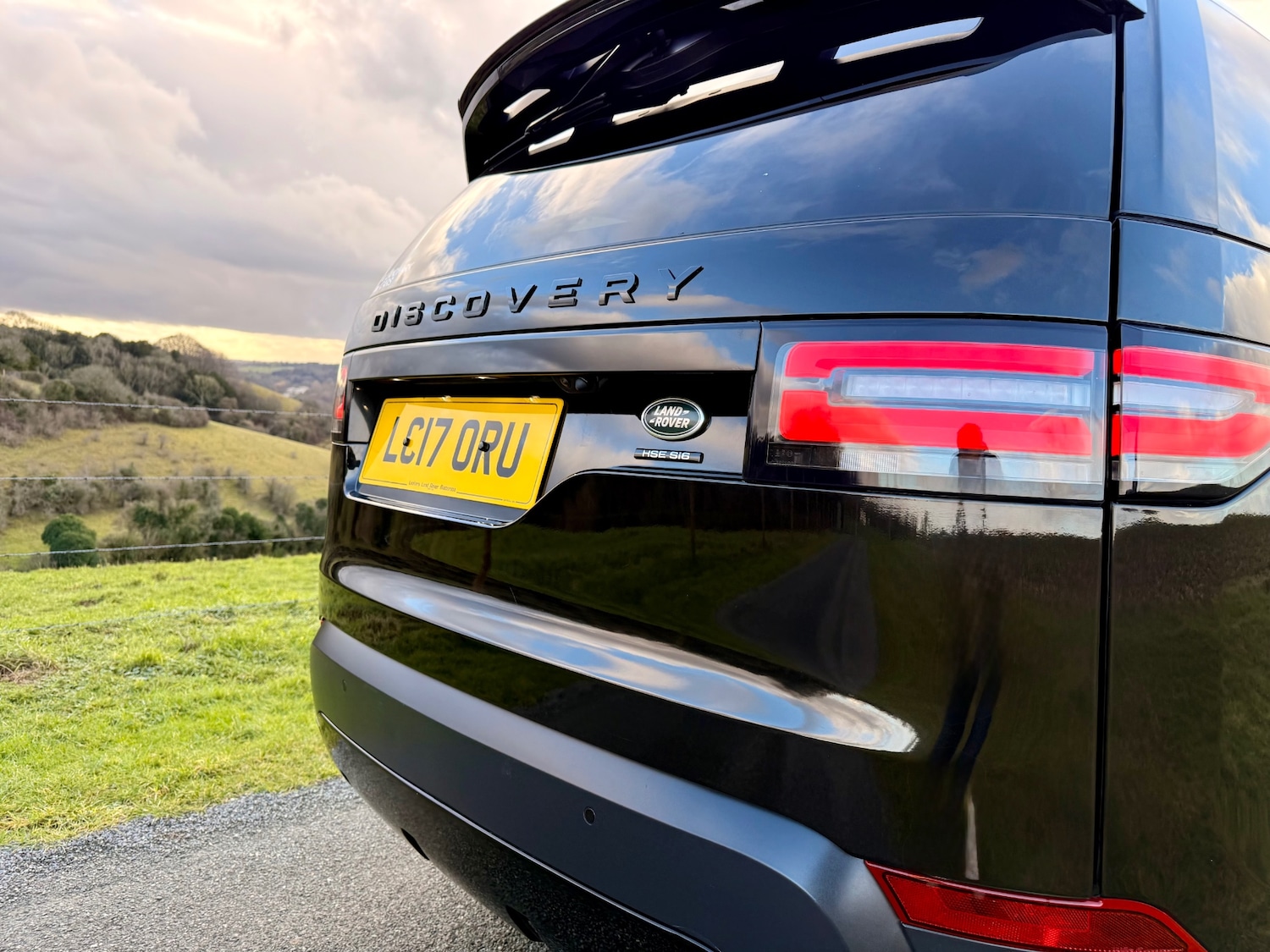 Used Land Rover Discovery 2017 for sale - 77228074: Photo 11