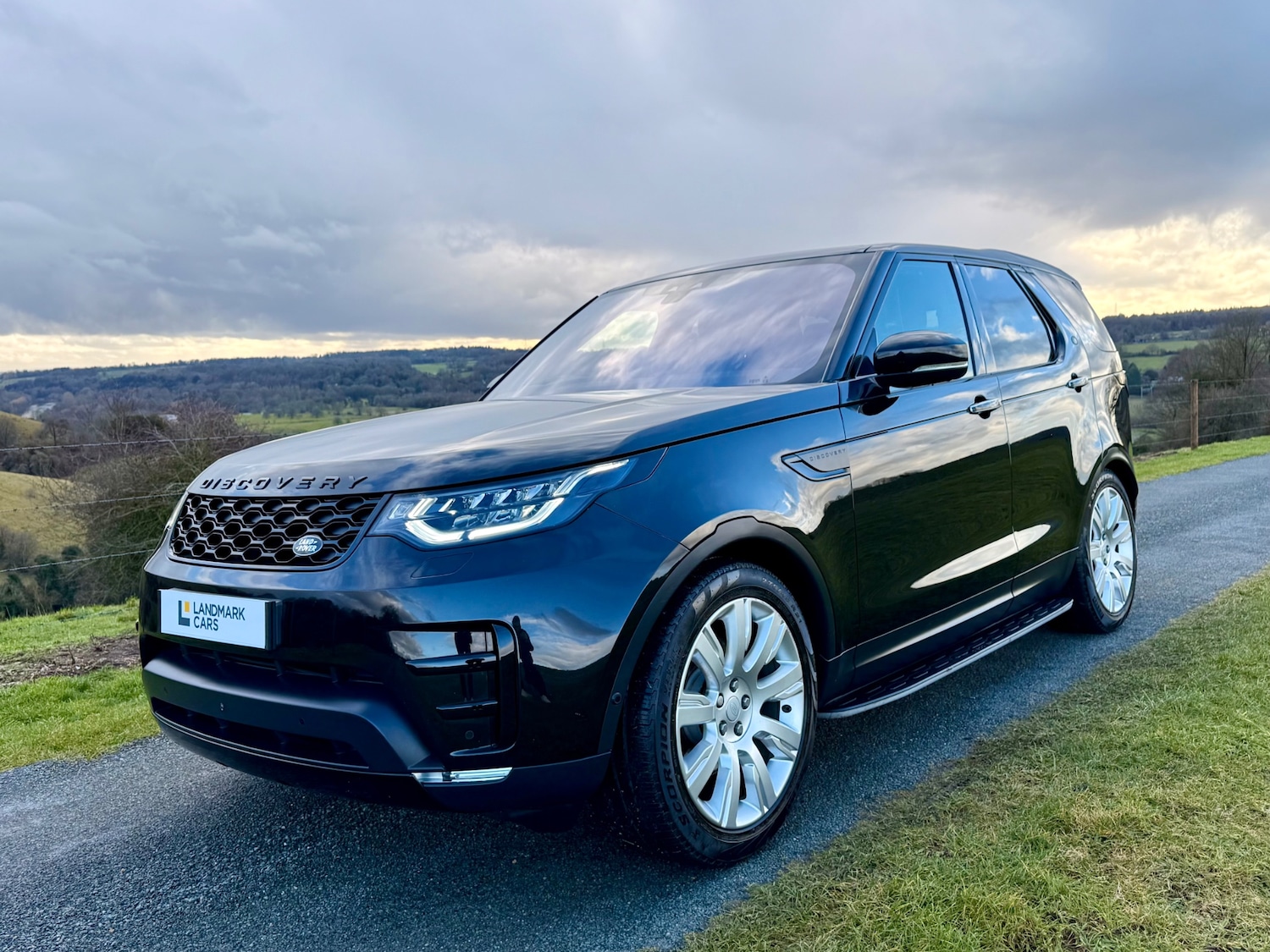 Used Land Rover Discovery 2017 for sale - 77228074: Photo 14