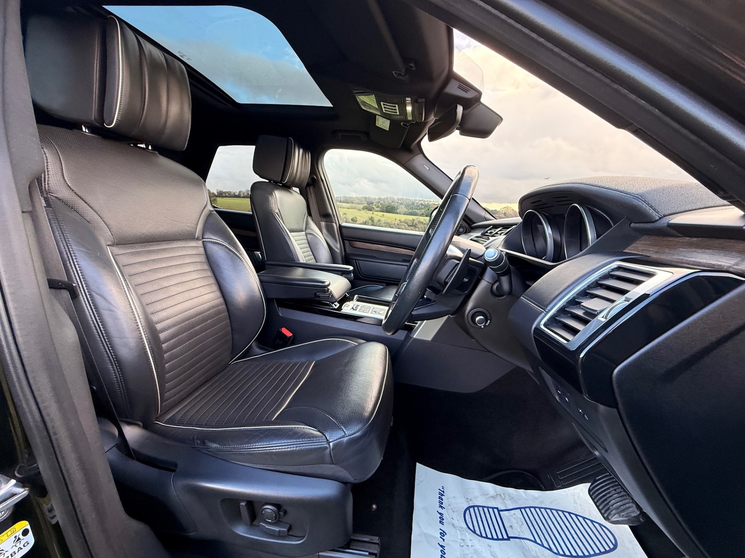 Used Land Rover Discovery 2017 for sale - 77228074: Photo 16