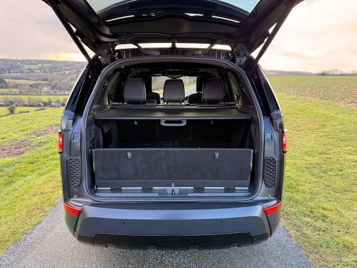 Used Land Rover Discovery 2017 for sale - 77228074: Photo 19