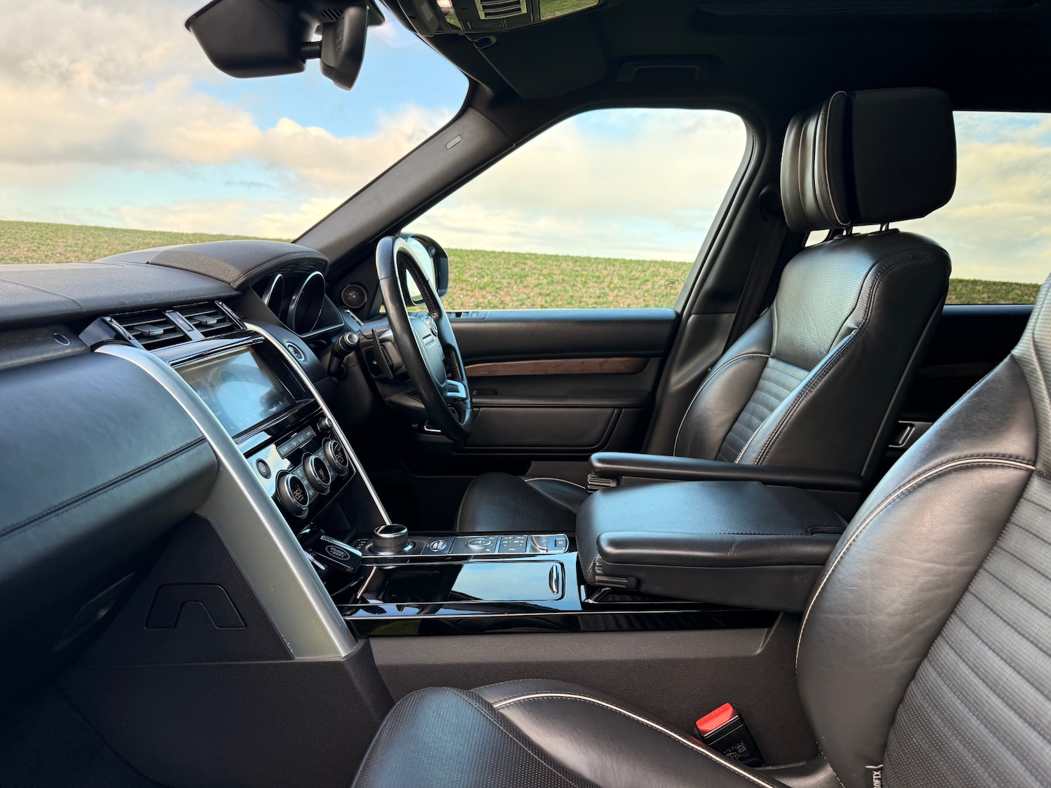 Used Land Rover Discovery 2017 for sale - 77228074: Photo 24