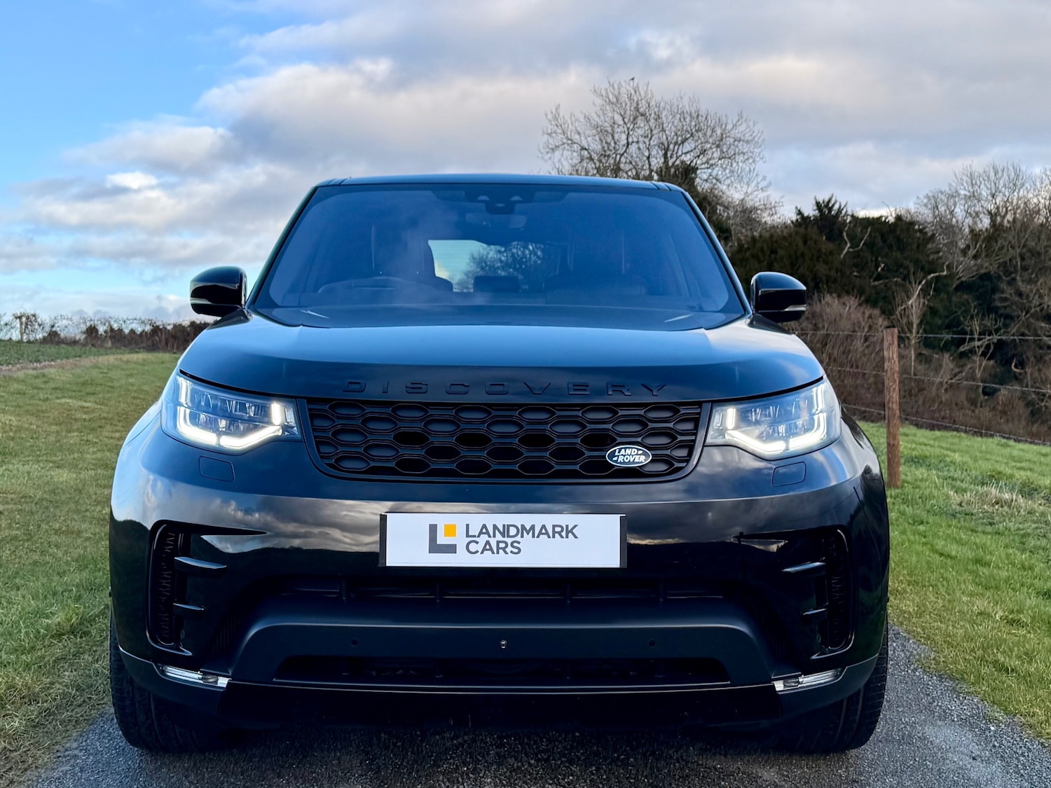 Used Land Rover Discovery 2017 for sale - 77228074: Photo 4