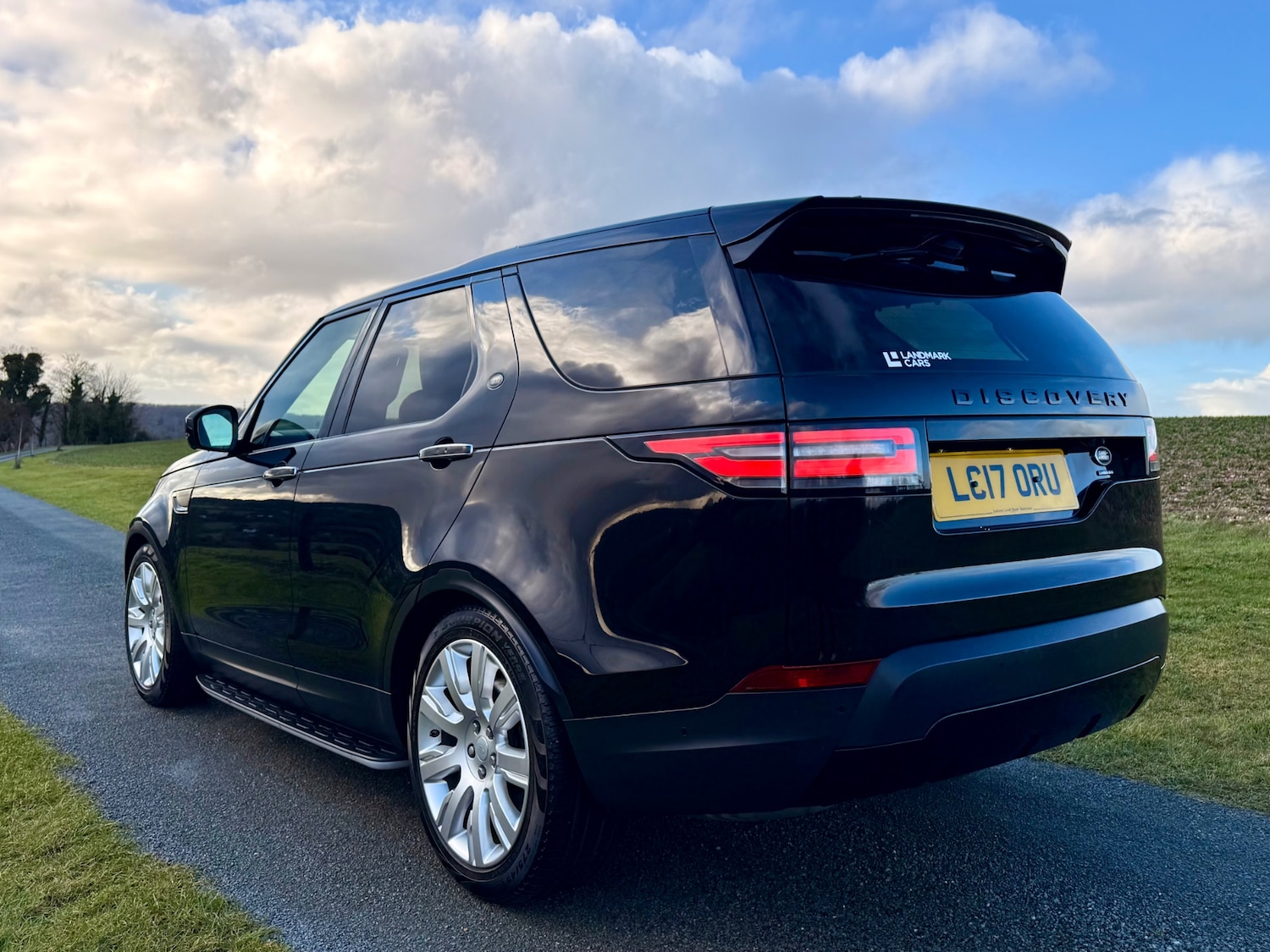Used Land Rover Discovery 2017 for sale - 77228074: Photo 6