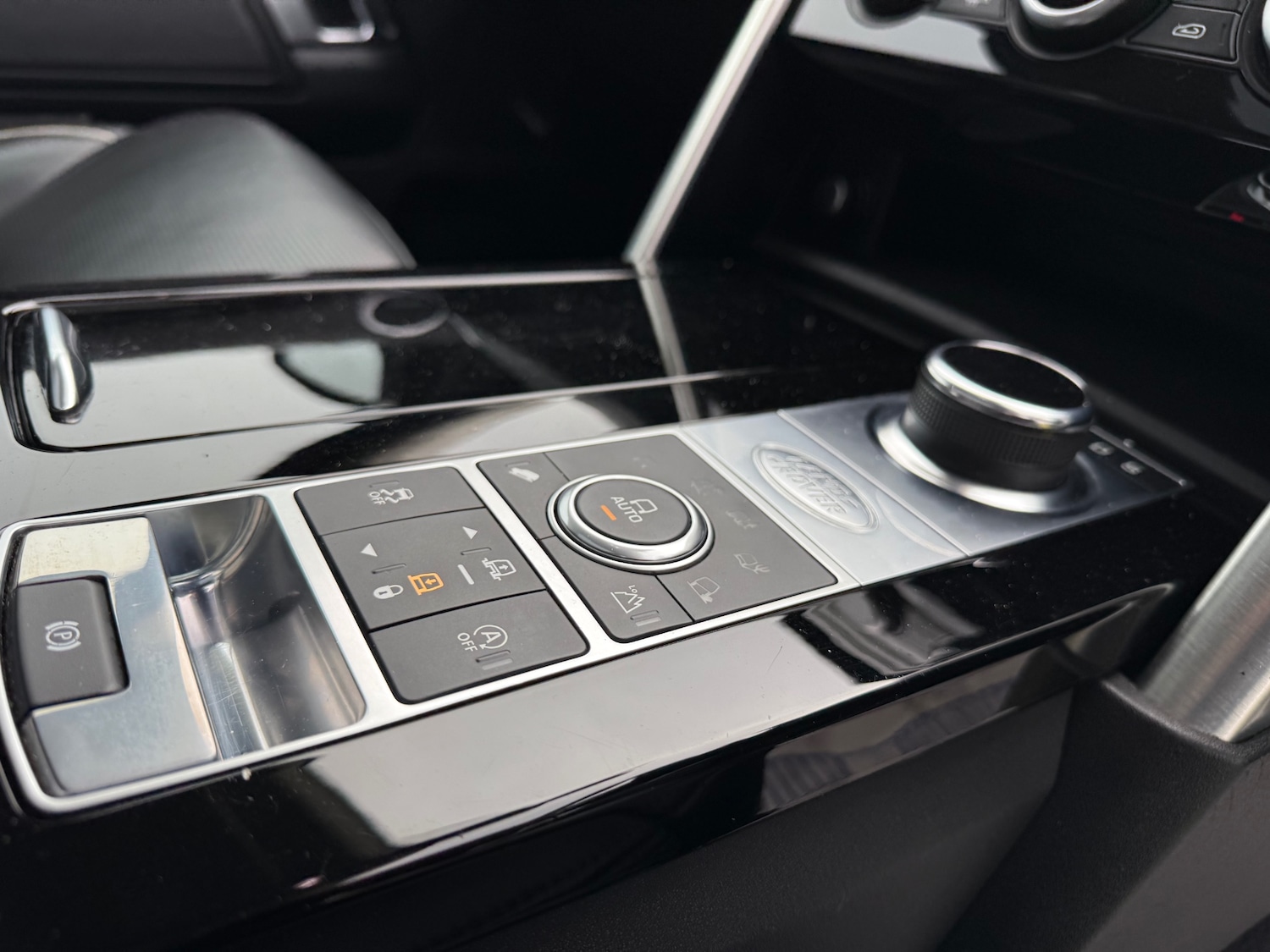 Used Land Rover Discovery 2020 for sale - 76863660: Photo 17