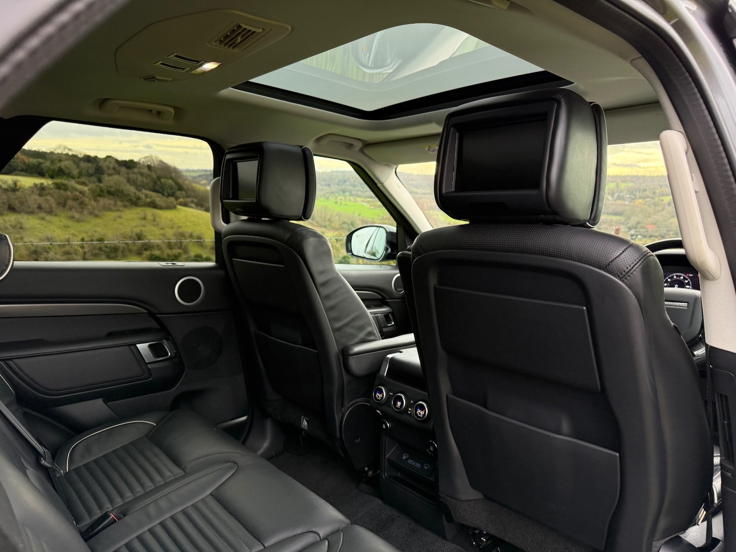 Used Land Rover Discovery 2020 for sale - 76863660: Photo 18