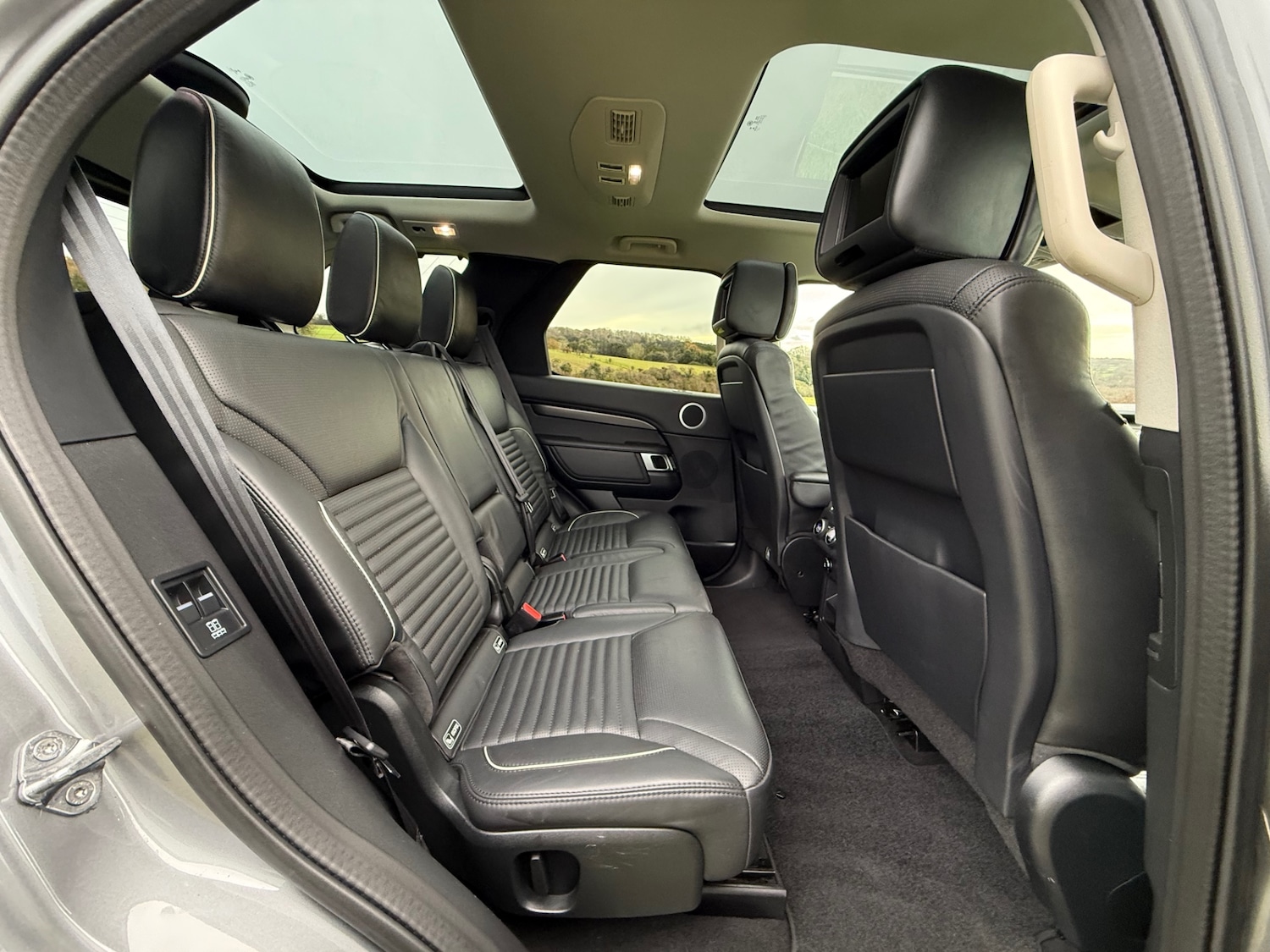 Used Land Rover Discovery 2020 for sale - 76863660: Photo 23