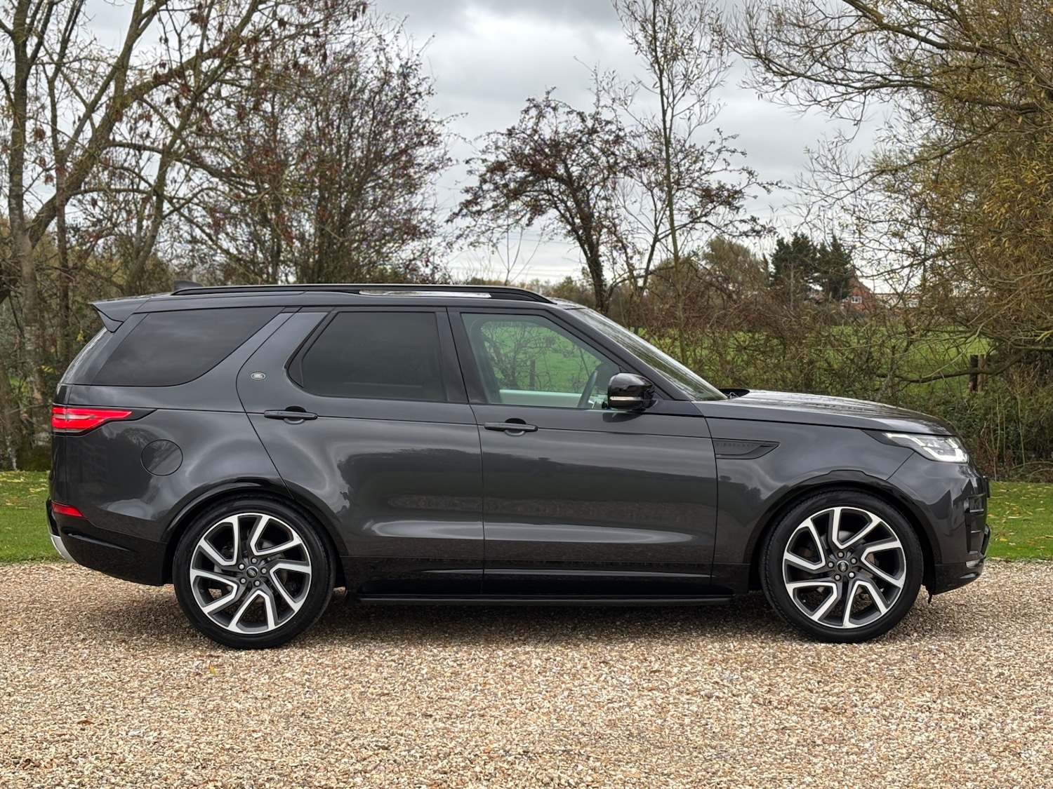 Used Land Rover Discovery 2017 for sale - 76418526: Photo 6