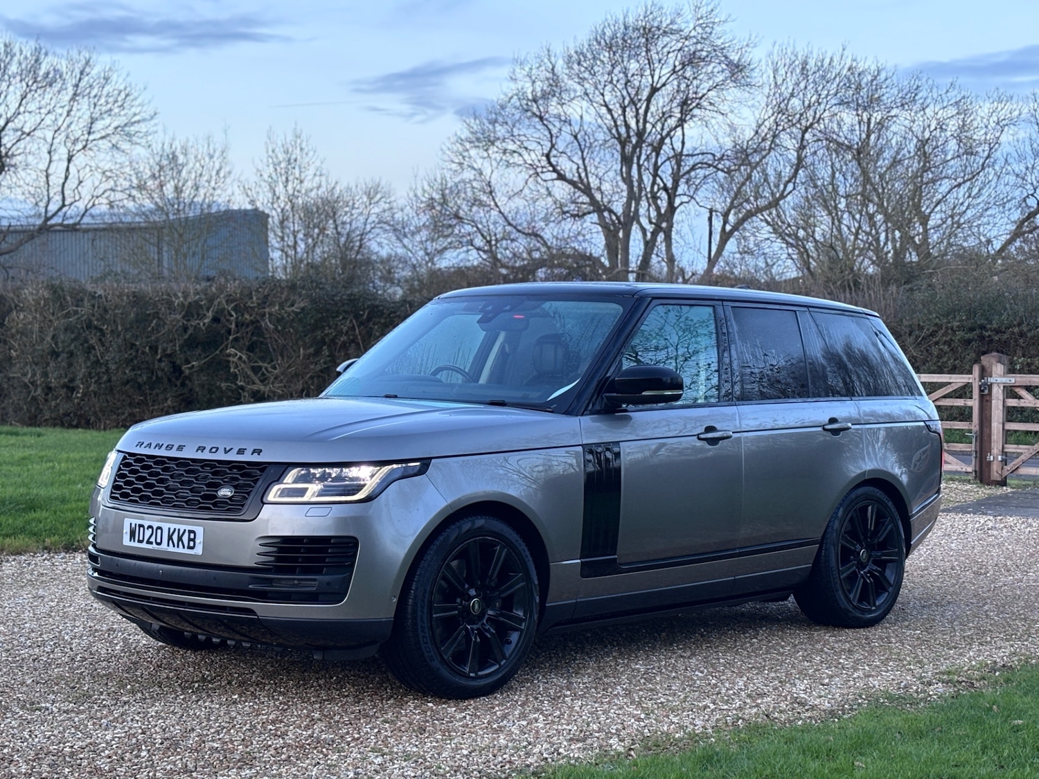 Used Land Rover Range Rover 2020 for sale - 77329370: Photo 2