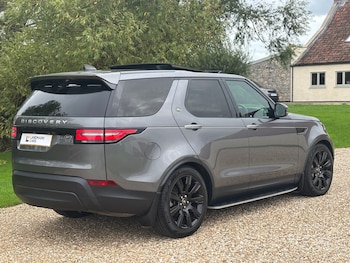 Used Land Rover Discovery 2018 for sale - 75976202: Photo