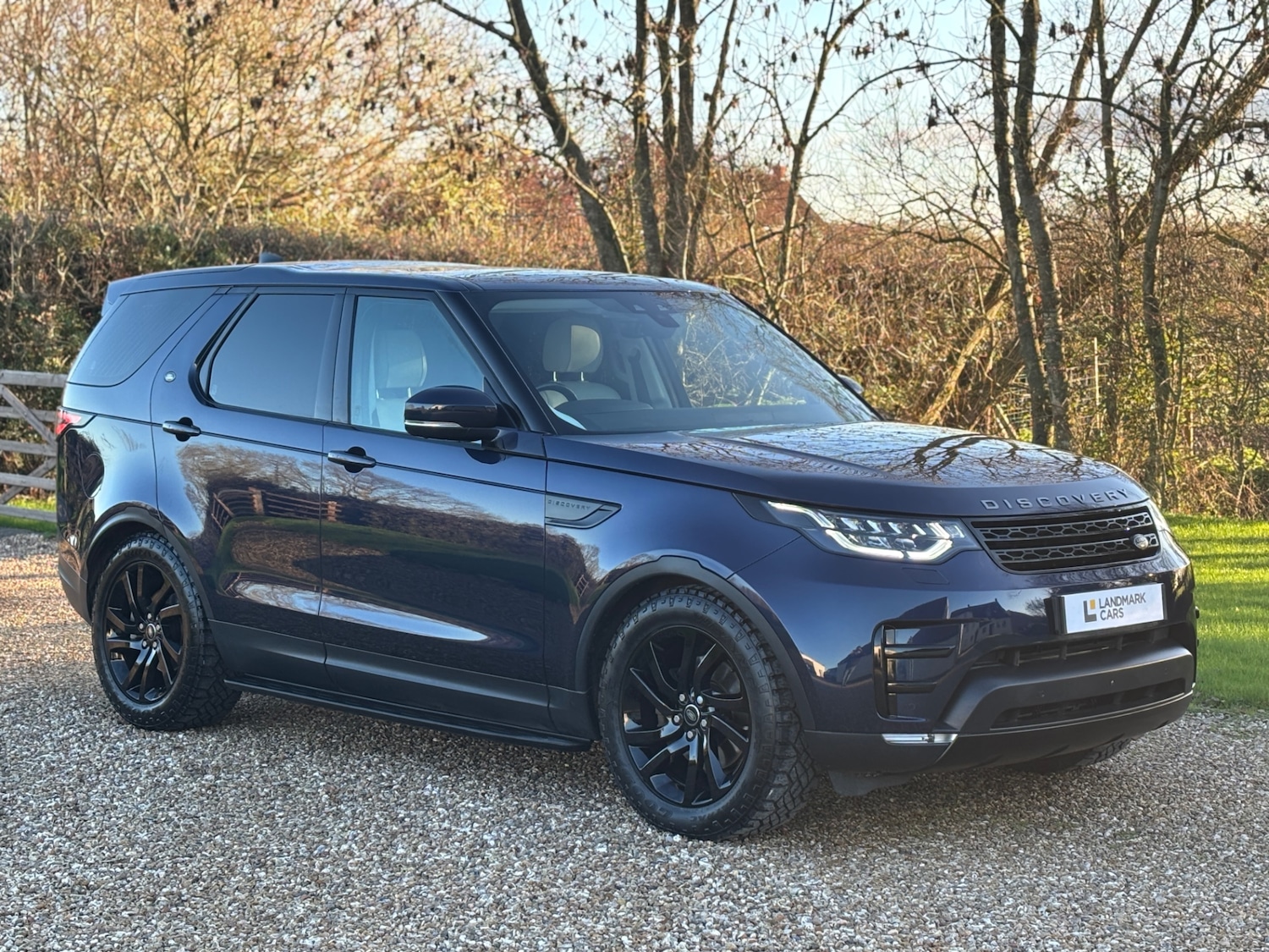Used Land Rover Discovery 2018 for sale - 76707408: Photo 1
