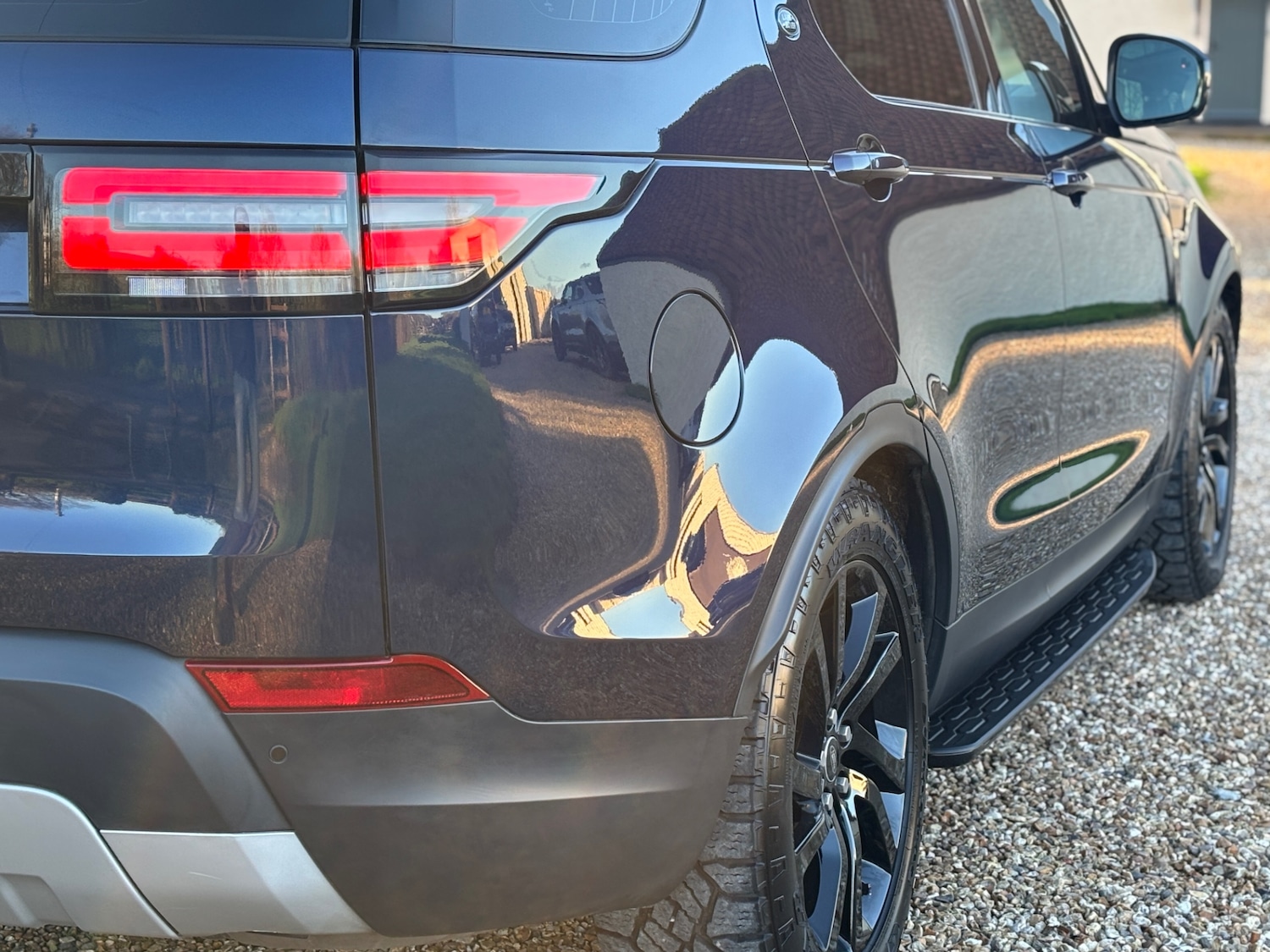 Used Land Rover Discovery 2018 for sale - 76707408: Photo 19