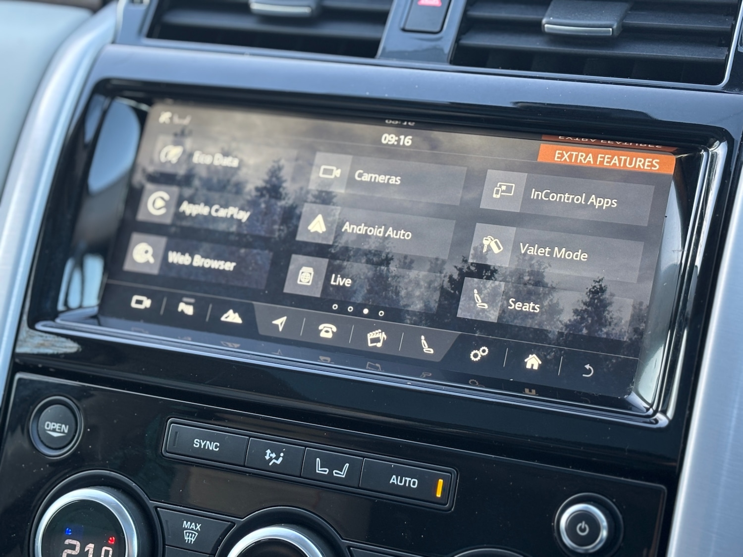 Used Land Rover Discovery 2018 for sale - 76707408: Photo 22