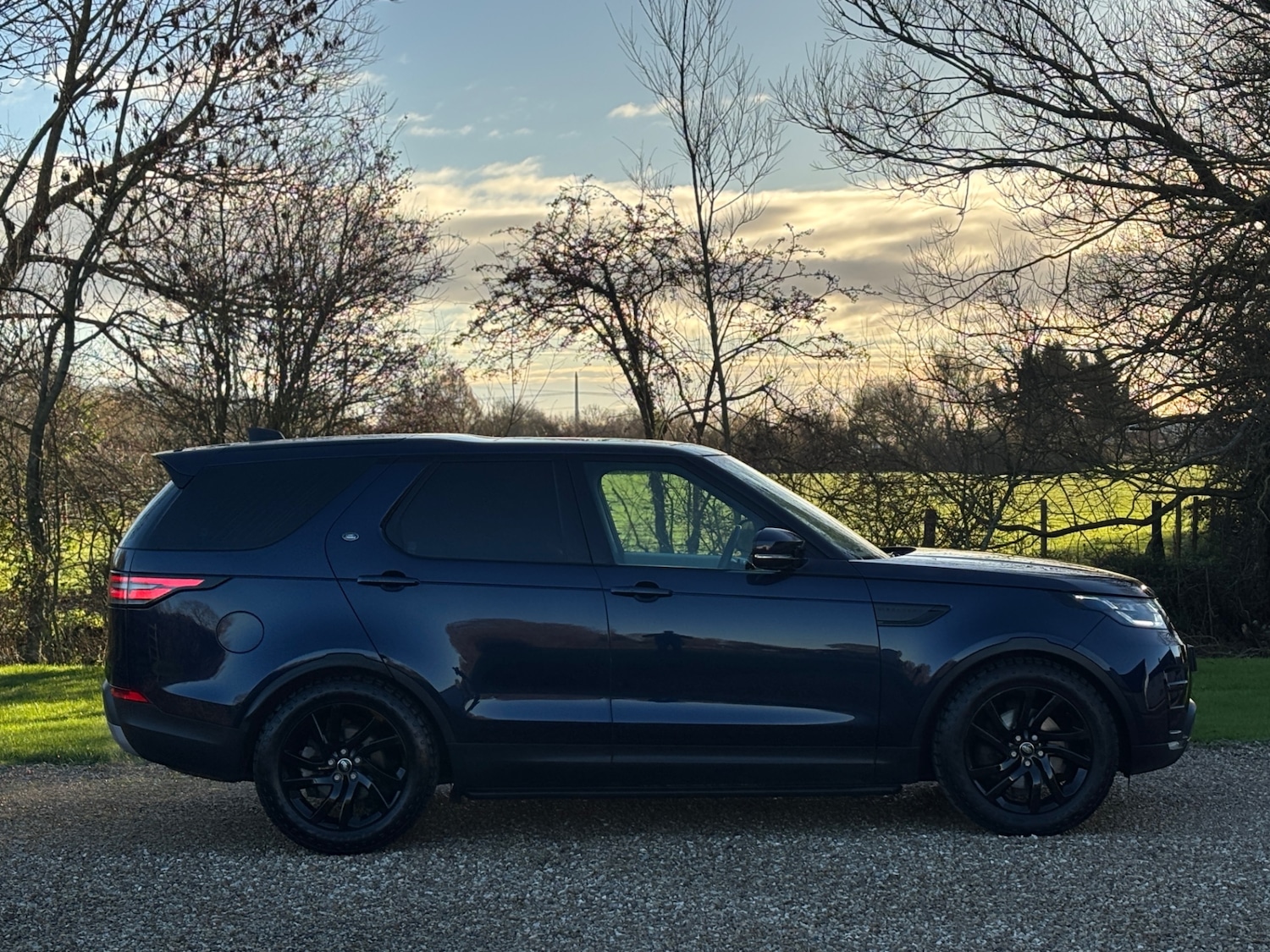 Used Land Rover Discovery 2018 for sale - 76707408: Photo 5