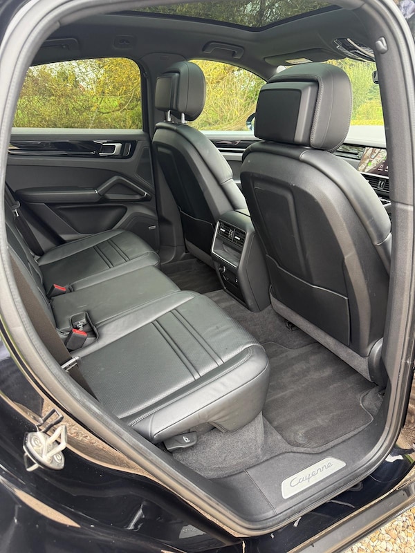 Used Porsche Cayenne 2021 for sale - 76281700: Photo 10