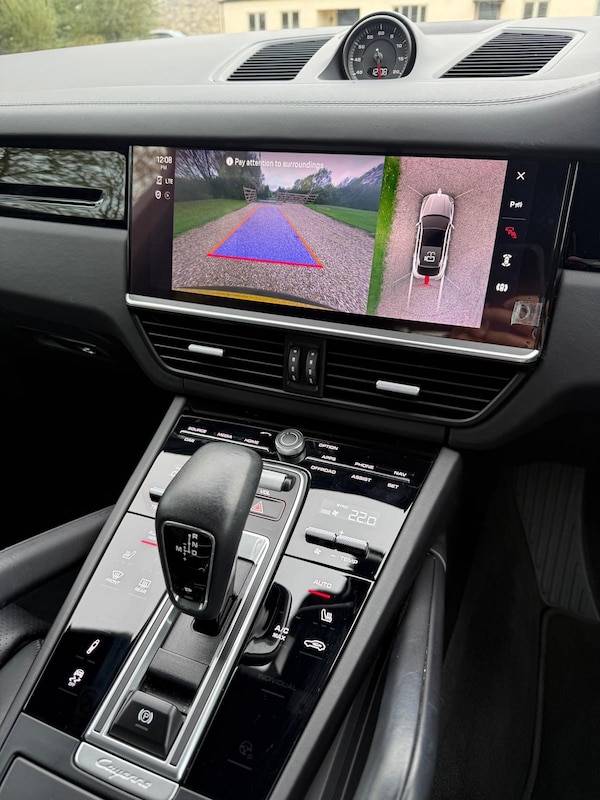 Used Porsche Cayenne 2021 for sale - 76281700: Photo 12