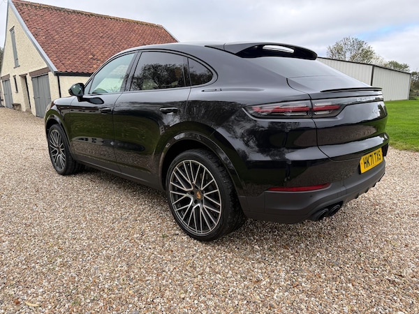 Used Porsche Cayenne 2021 for sale - 76281700: Photo 3