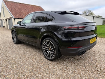 Used Porsche Cayenne 2021 for sale - 76281700: Photo 3