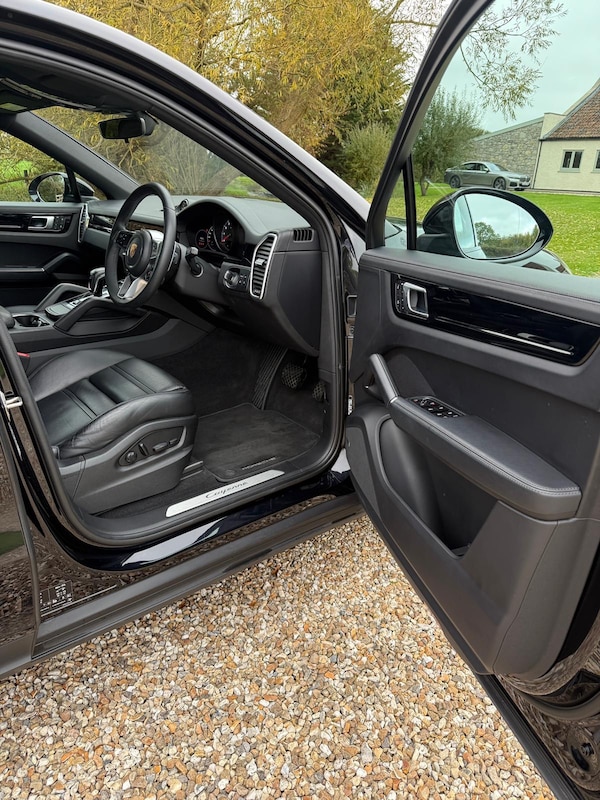 Used Porsche Cayenne 2021 for sale - 76281700: Photo 6