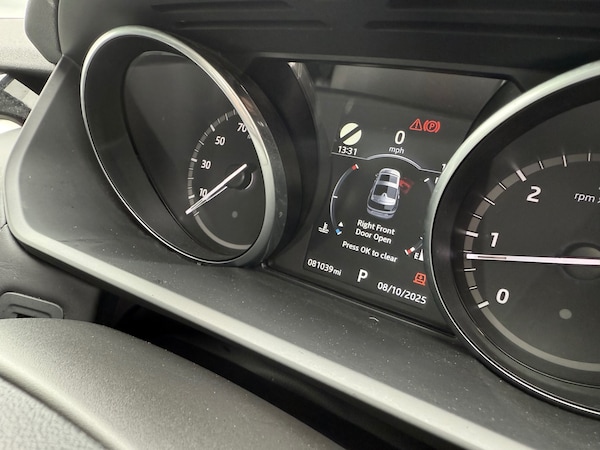 Used Land Rover Discovery 2017 for sale - 76212174: Photo 24