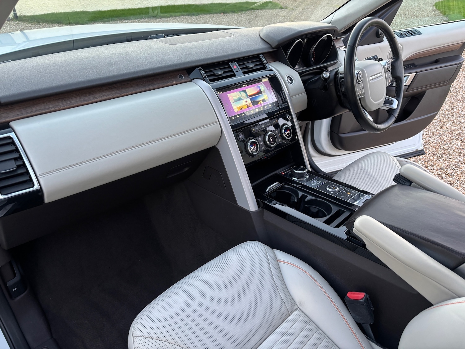 Used Land Rover Discovery 2017 for sale - 76643784: Photo 20