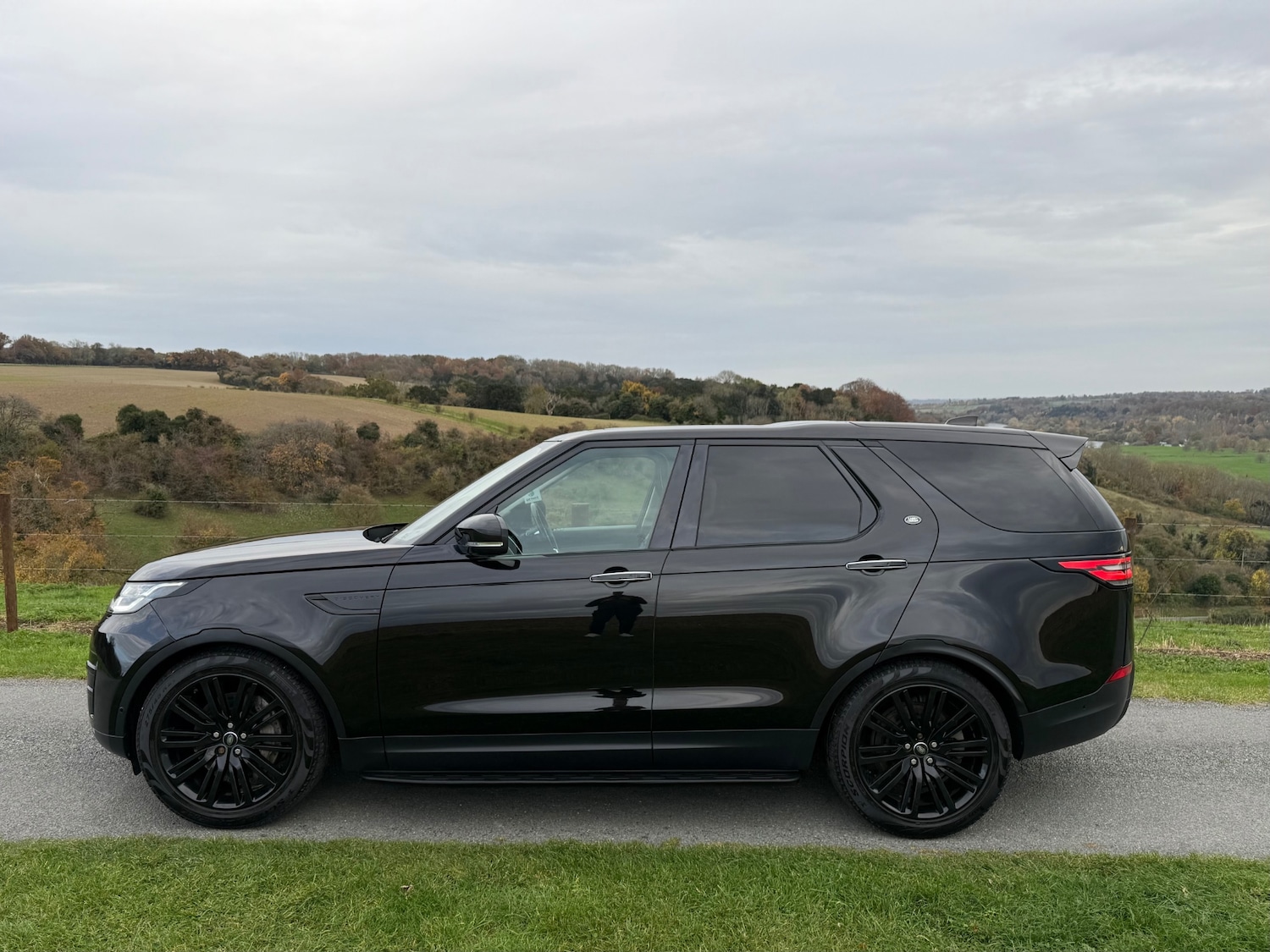 Used Land Rover Discovery 2018 for sale - 77504393: Photo 10