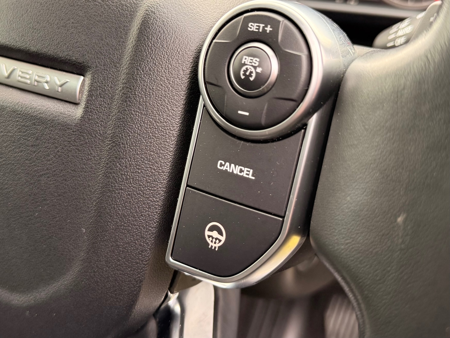 Used Land Rover Discovery 2018 for sale - 77504393: Photo 14