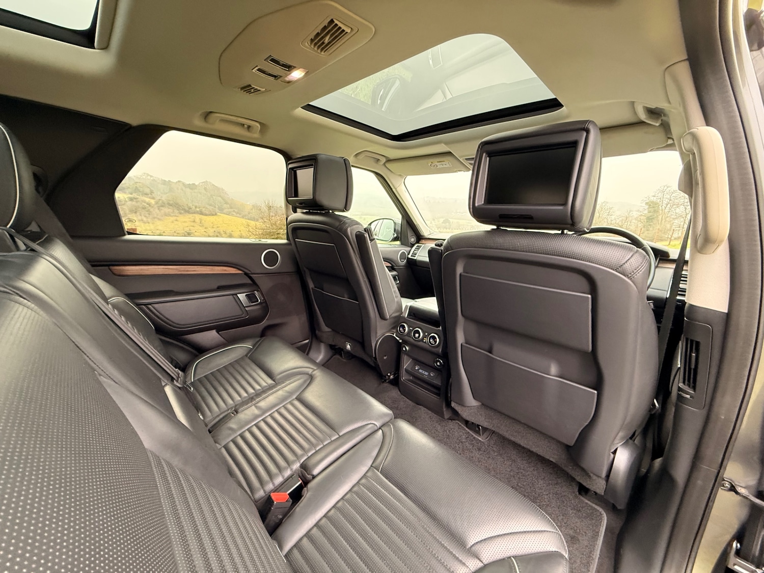 Used Land Rover Discovery 2018 for sale - 77504393: Photo 17