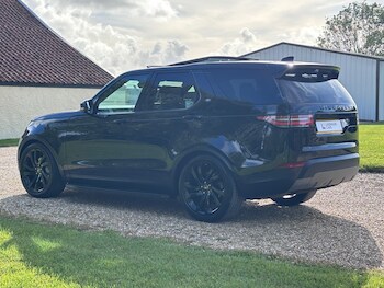 Used Land Rover Discovery 2019 for sale - 78865320: Photo
