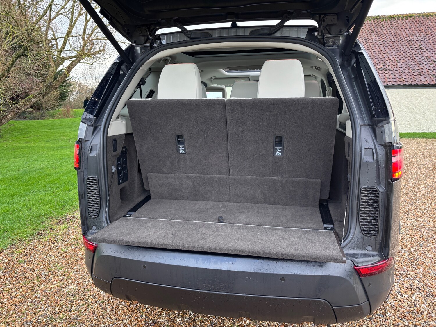 Used Land Rover Discovery 2018 for sale - 77983383: Photo 13