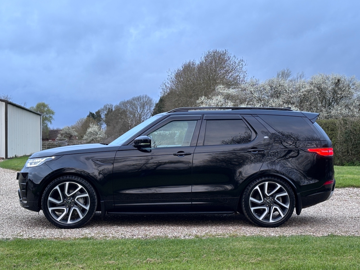 Used Land Rover Discovery 2018 for sale - 78063508: Photo 4