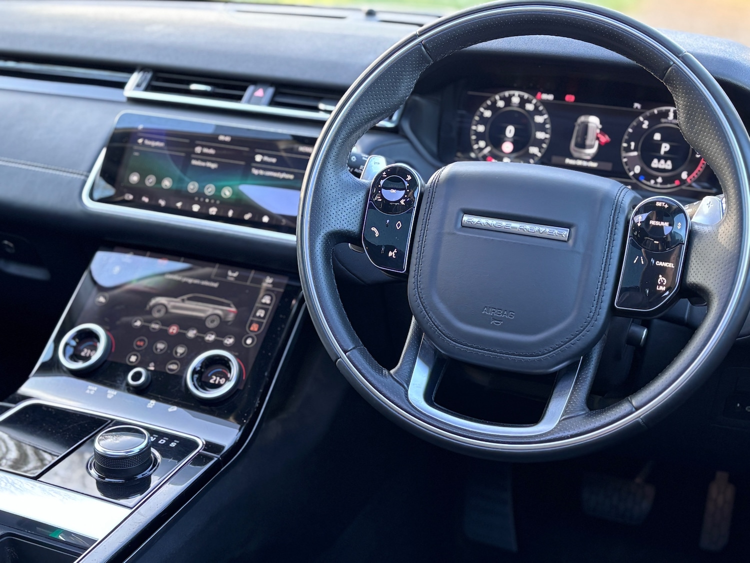 Used Land Rover Range Rover Velar 2018 for sale - 77393922: Photo 14